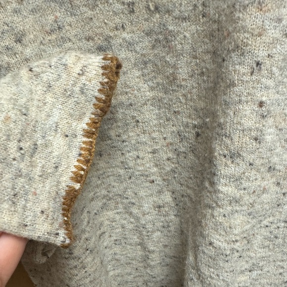 HEM & THREAD tan speckled sweater size L - Picture 4 of 5